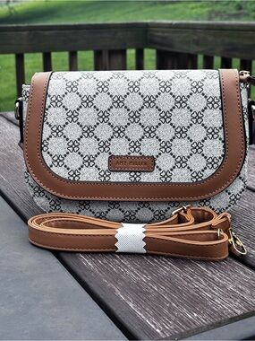 Amy Miller Small Crossbody / Shoulder Bag Brown & Tan